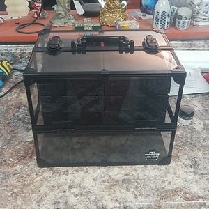 Clear 3 tier makeup carrying case